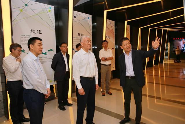 科技部部長王志剛到大族激光調研